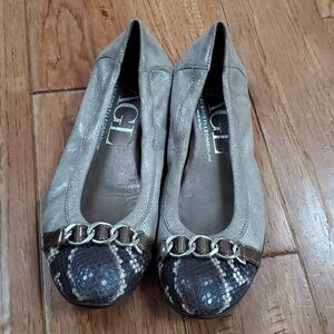 AGL N558A28 metallic snake flats